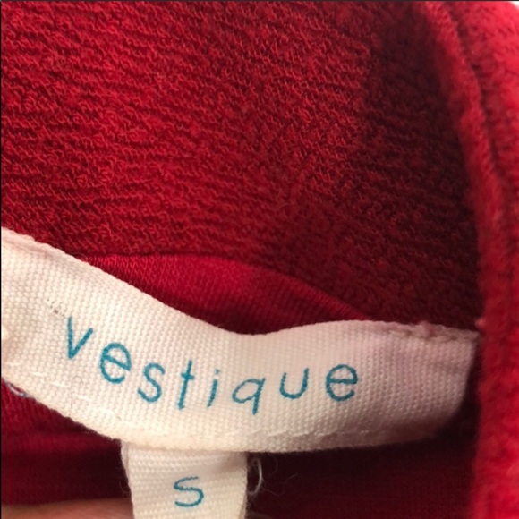 ✨SOLD✨ Vestique Red Mock Neck Crop Top - Picture 5 of 5